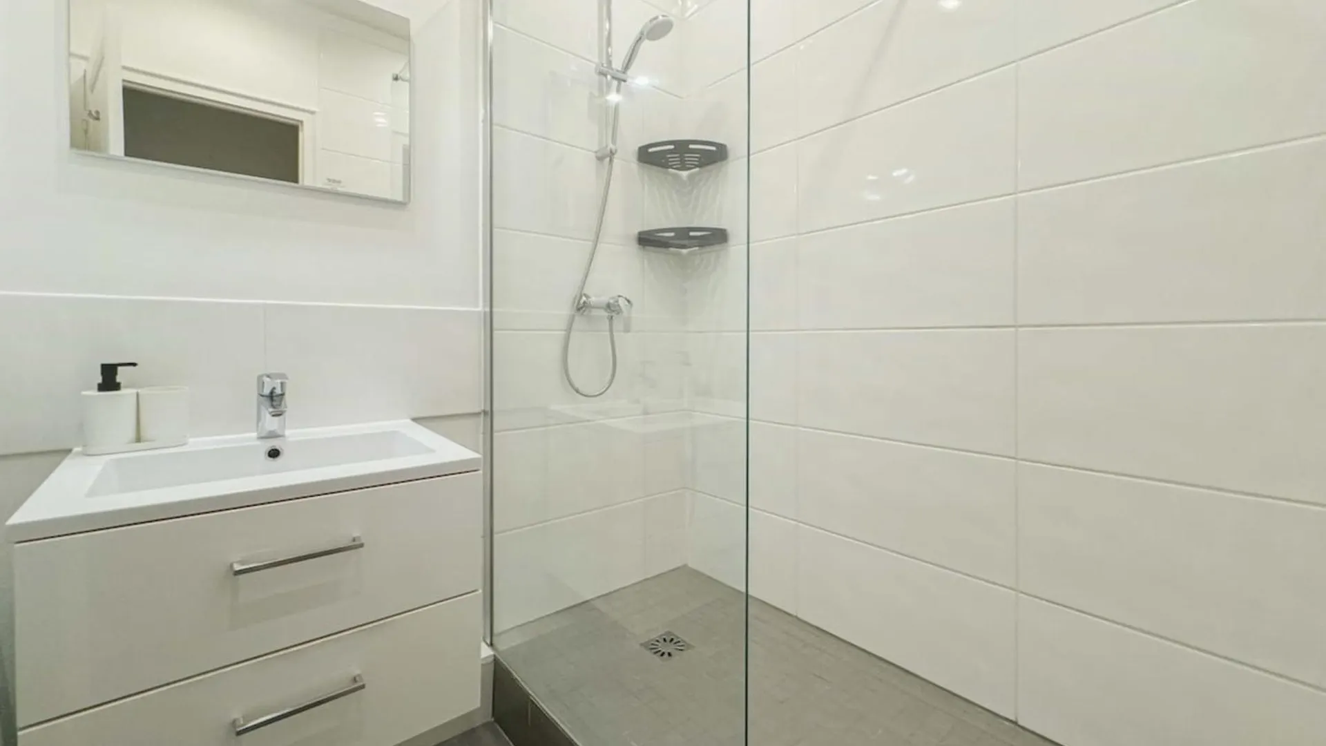 Flexliving - Room - Alesia Paris France